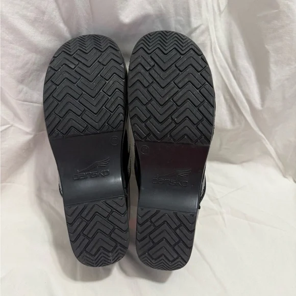 Dansko Professional Black Patent Slip-On Clog - Picture 7 of 10